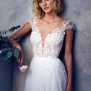 Wedding Gowns Under $1500.00